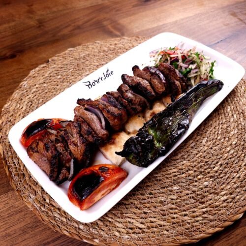 Şaşlık - Brochette De Filet Boeuf Grillées Au Charbon De Bois